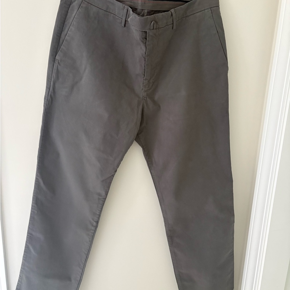Men's Gray Chino Pants - Tailored Everyday Comfort 36x31